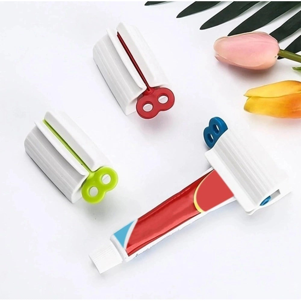 Generic Pack of 2 Plastic Toothpaste Squeezer (Multicolor)